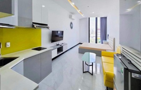 Căn Hộ Ban công Cạnh Quận 4, và trung tâm, gần đh RMIT, Lotte Mart quận 7, 35m2
