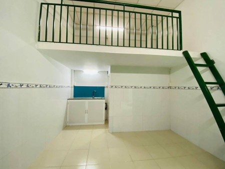 Phòng trọ có gác giá rẻ ở Trường Chinh Tân Bình, 25m2