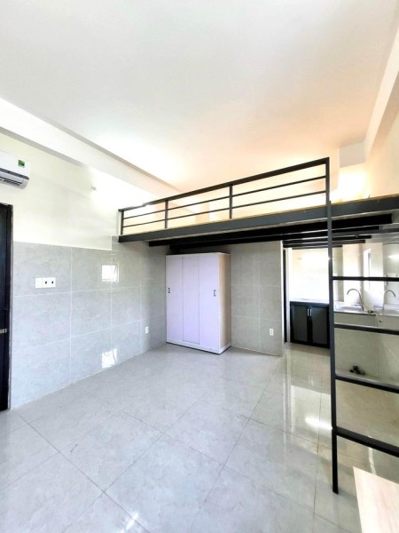 Phòng Mới 100% Có Gác Full Nội thất gần Etown tân Bình, 30m2