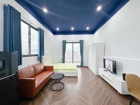 Căn hộ dịch vụ cao cấp máy giặt riêng ban công cửa sổ thông thoáng mặt tiền Lý Chính Thắng Q3, 35m2