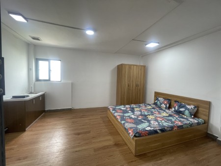 1 Pn, 1 Pk ở Dương Quảng Hàm - Không giới hạn người và xe ở liền được, 45m2