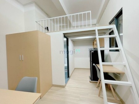 Cho thuê phòng trọ giá rẻ gần cầu vượt Hoàng Hoa Thám Tân Bình, 25m2