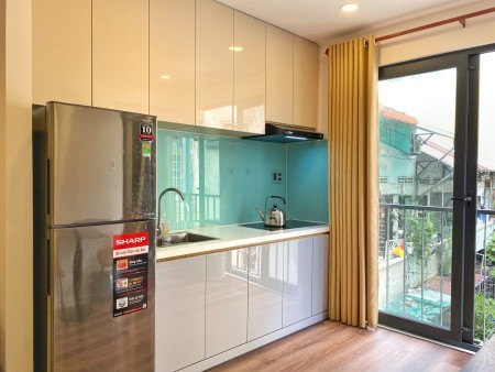 STUDIO - BAN CÔNG ĐÓN NẮNG - Q5 Vị trí : Cao Đạt, Quận 5, 40m2