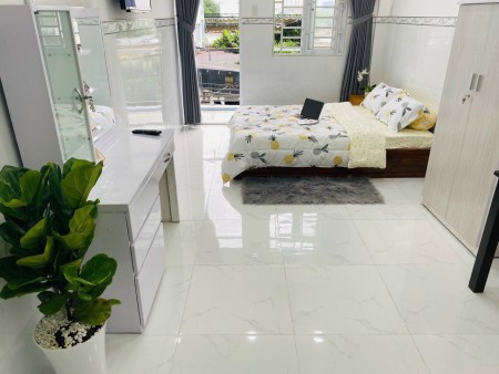  Studio - Bancon - 28m² - Âu Dương Lân Quận 8 gần cầu Chữ Y , TĐT , Rmit, 28m2
