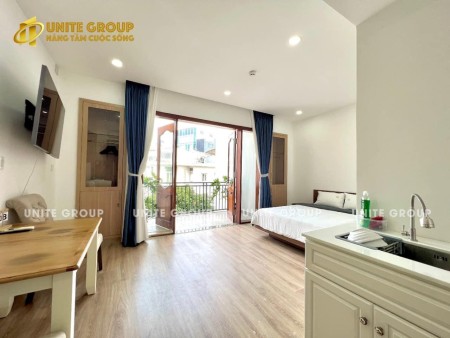 Studio 50m2 ban công lớn ngay cầu Ông Lãnh Quận 1, 35m2