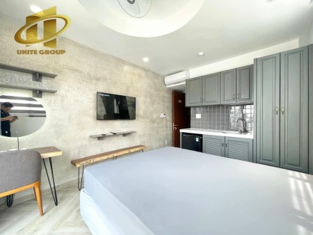 Cho thuê căn hộ ban công lớn full nội thất hiện đại Tôn Thất Thuyết quận 4, 35m2