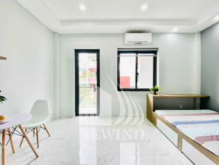 STUDIO- FULL NỘI THẤT - BAN CÔNG RIÊNG - NGAY CẦU TÂN THUẬN, 40m2