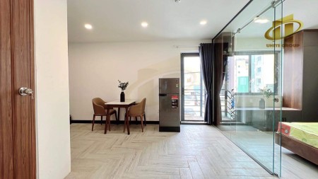 Phòng mới khai trương dạng 1PN có máy giặt riêng, ban công, cửa sổ siêu ưu đãi ngay quận 5, 40m2