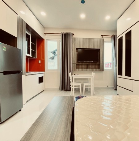 Bao phí, chỉ tính điện nước, full nội thất, cửa sổ thoáng, gần ĐH TDT, 35m2