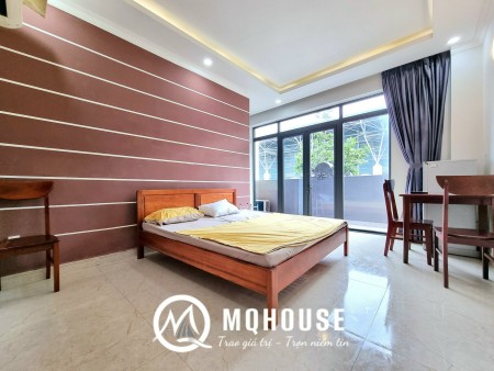 Cho thuê căn hộ dạng Studio ban công ánh sáng tự nhiên mặt tiền Lý Thường Kiệt Q10, 40m2