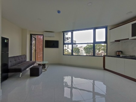 Cho thuê căn hộ cửa sổ lớn có máy giặt riêng ở Hoàng Sa quận 3Vị trí: Hoàng Sa Quận 3, 40m2