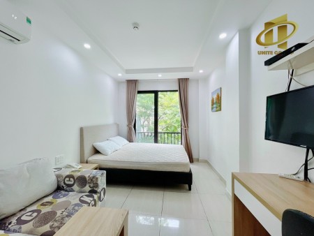Studio Ban Công Ngay Phú Mỹ Hưng, Cresent Mall, Sc vivo city. đh RMIT,tdt, 35m2