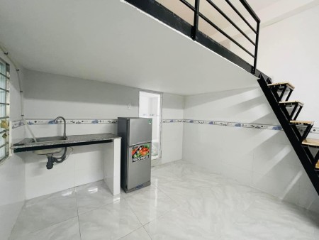 PHÒNG TRỌ CÓ GÁC GẦN ĐẠI HỌC VĂN HIẾN, TÂN PHÚ, 20m2