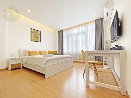 Cho thuê căn hộ máh giặt riêng và ban công view thành phố trên đường Vĩnh Hội Quận 4, 40m2