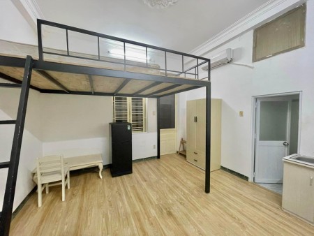 Duplex rộng, thoáng giảm sốc cuối năm ngay vòng xoay Lăng Cha Cả, 30m2