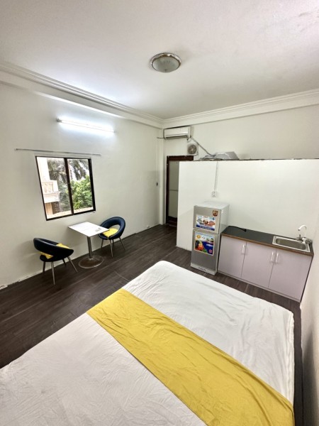 Studio cửa sổ thoáng full nội thất gần sân bay Tân Sơn Nhất, 27m2