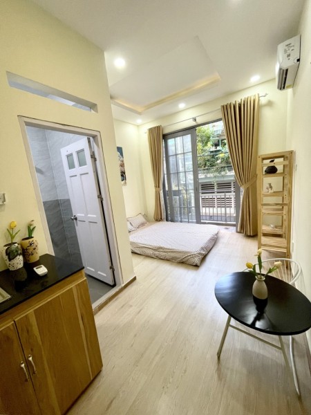 Cho thuê phòng mới xây cửa sổ lớn full nội thất Bùi Viện Quận 1, 45m2