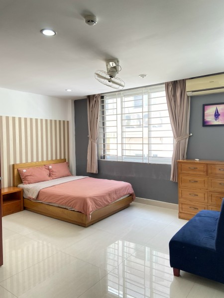 CĂN HỘ ĐẦY ĐỦ TIỆN NGHI - CỬA SỔ CỰC LỚN VỪA THOÁNG MÁT VỪA SÁNG - BẾP XA GIƯỜNG NGỦ- PHÚ MỸ HƯNG Q7, 30m2