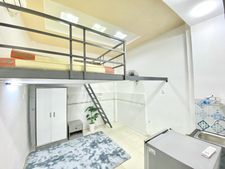 Cho thuê phòng trọ giá rẻ có nội thất ở Lê Văn Huân, Tân Bình, 20m2