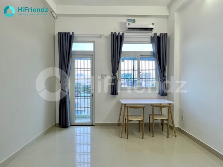 Trống sẵn - Duplex bancon có máy giặt riêng - Gần Đh Tài chính Marketing, kcx Tân Thuận Q7, 35m2