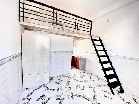 Phòng trọ GIÁ RẺ gần Etown Cộng Hoà, Tân Bình., 20m2
