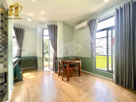 Căn hộ studio duplex full nội thất gần Crescent Mall, 35m2