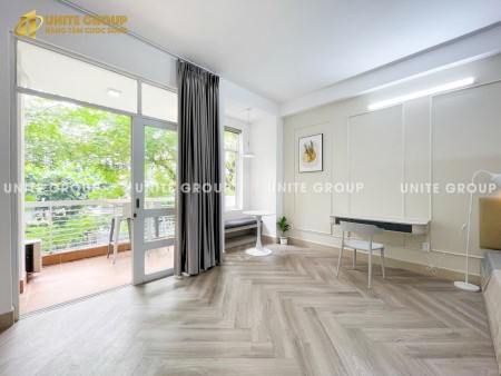Căn hộ full nội thất, thiết kế sang trọng, gần Crescent Mall, bệnh viện FV, Công viên Nam Viên, 45m2