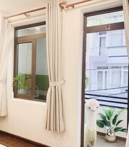 CĂN HỘ 1PN TÁCH BẾP, BAN CÔNG THOÁNG SIÊU CHILL - DECOR CỰC XINH - GẦN CẦU KÊNH TẺ, CẦU RẠCH ÔNG Q7, 30m2