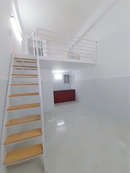 Căn hộ Duplex, full nội thất, cửa sổ thoáng gần ĐH TDT, RMIT, Lotte, chợ Tân Quy, 35m2