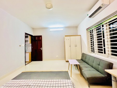 1PN, TÁCH BẾP, MÁY GIẶT RIÊNG, CỬA SỔ LỚN CỰC SÁNG THOÁNG - NGAY CHÂN CẦU ÔNG LỚN, KDC VEN SÔNG Q7, 35m2