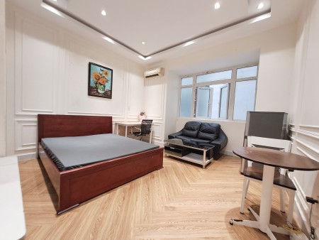 Trống căn hộ full NT ngay lotte tách bếp, 49m2