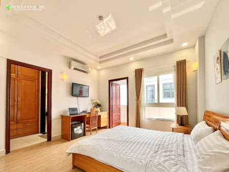 Studio bancon có bồn tắm chill hiện đại, sang xịn kế bên Phú Mỹ Hưng Q7, 30m2