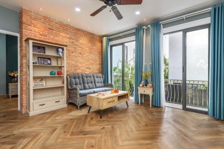 Căn hộ 1 phòng ngủ, full nội thất, cửa sổ thoáng, gần Khu phức hợp Laza, CoopHTP, trực đường HTP, 45m2