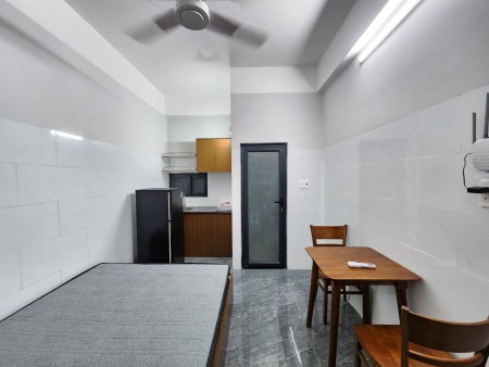 Căn hộ Studio, full nội thất tone màu xám đẹp gần ĐH TDT, RMIT, Lotte, chợ Tân Quy, 35m2