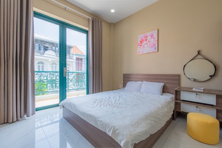 Trống căn hộ ban công rộng thoáng sáng ngay trung tâm q7 gần lotte, 30m2