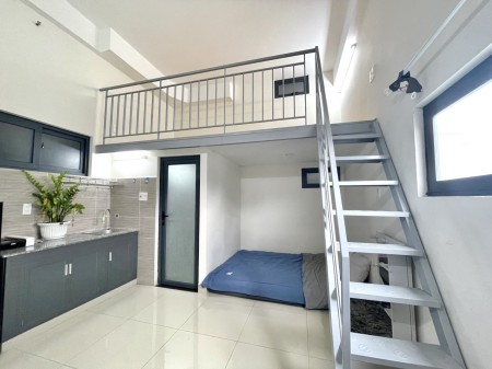 Căn hộ full nội thất, cửa sổ thoáng, gần Crescent Mall, Go, Chợ Tân Mỹ, bệnh viện FV, 35m2