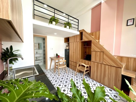 Căn hộ có gác cao cửa sổ rộng đón nắng ngay trung tâm q7 máy giặt riêng, 45m2