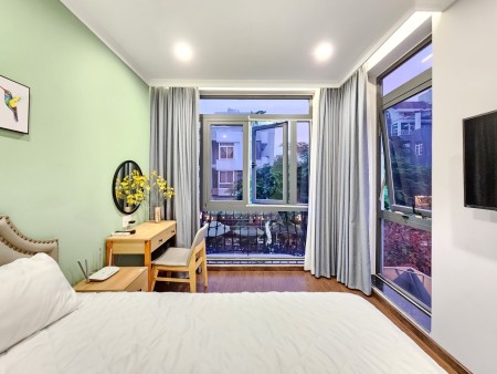 Căn hộ 1 Phòng ngủ, full nội thất , cửa sổ thoáng gần Crescent Mall, Bệnh viện FV, 45m2