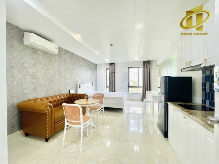 Căn hộ studio, cửa sổ lớn vô cùng thoáng và cực sáng - Nội thất đầy đủ tiện nghi - Phú Mỹ Hưng Q7, 40m2