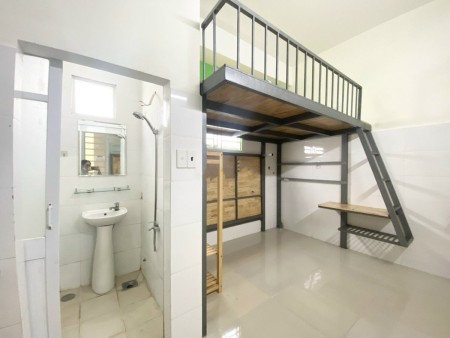 Cần cho thuê phòng trọ tiện nghi, rộng rãi ngay ngã tư Bình Thái, 27m2