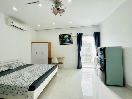 Căn hộ full nội thất, Studio, ban công, máy giặt riêng gần ĐH Tôn Đức Thắng, RMIT, Lotte, chùa Kiều, 45m2