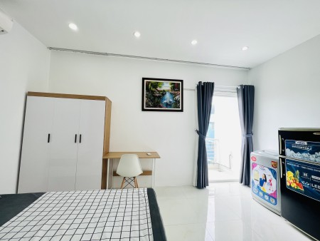 Căn hộ Studio Balcony Full NT gần SC Vivo, CV Ven Sông, đại học Tôn Đức Thắng, 35m2