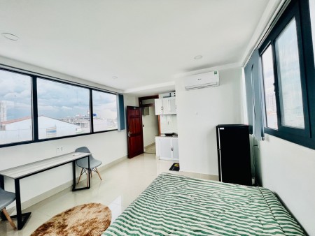 Studio Cửa sổ thoáng Gần Lotte, Cầu Kênh Tẻ Quận 7, 30m2