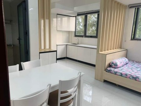 Studio Cửa sổ thoáng Quận 7, gần Đại học Tôn Đức Thắng, RMIT, 30m2