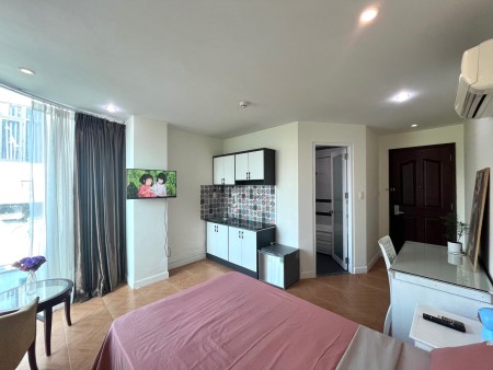 Căn hộ full nội thất, studio, bồn tắm gần Crescent Mall, BigC, bệnh viện FV, ĐH Tôn Đức Thắng, RMIT, 35m2