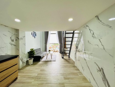 Căn hộ duplex, full nội thất, gác cao, ban công gần KDC Nam Long, Vincom Trần Trọng Cung, UFM, 35m2