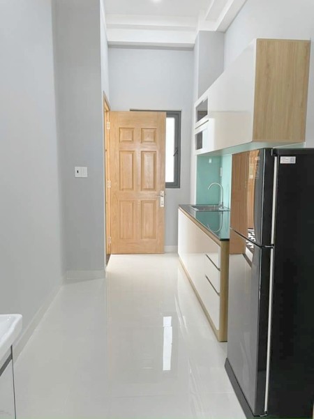 Duplex, full nội thất, ban công gần TDT, RMIT, LOTTE, tiện đi Quận 1, 4, 8, 35m2
