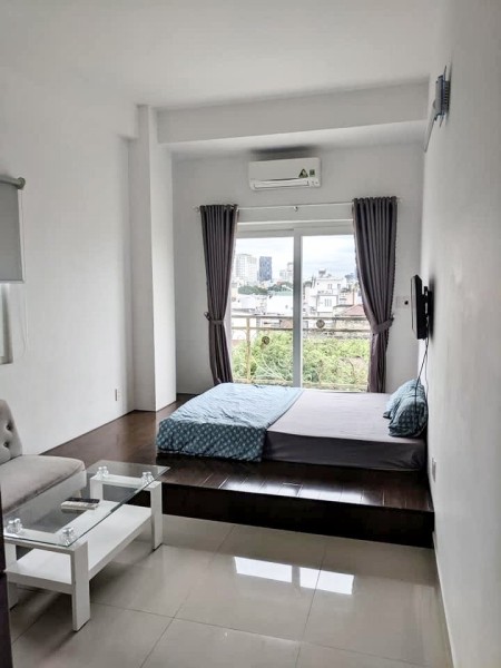 Cân hộ Ban công Quận 4 - Nguyễn Khoái, 30m2