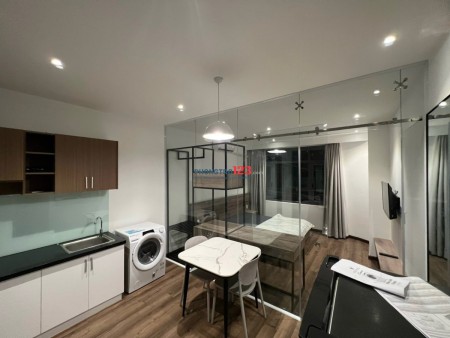 Cho thuê căn hộ mini, nội thất cơ bản, đường Cô Giang quận 1 giá 6tr5, 30m2