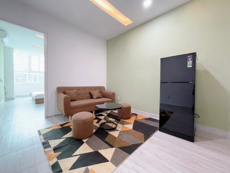 CH có ban công ngay quận 1, full nội thất, máy giặt riêng, 40m2